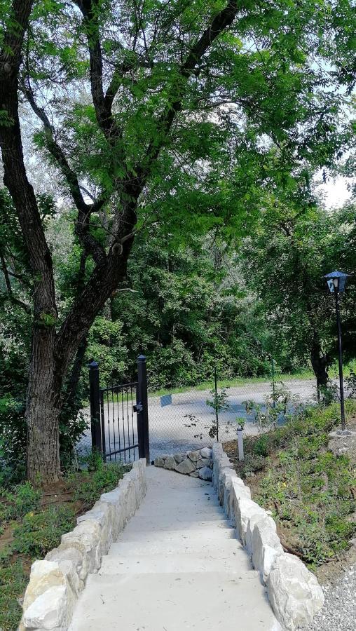Parco Di Montebello Quattro Castella المظهر الخارجي الصورة